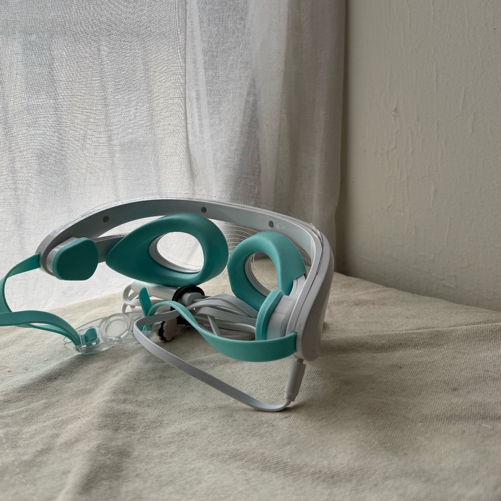Dermalactives LED Face Mask - Picture 4 of 9